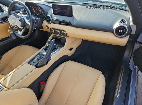 JM1NDAD78R0606246 2024 MAZDA MX-5 Серый Вид панели приборов