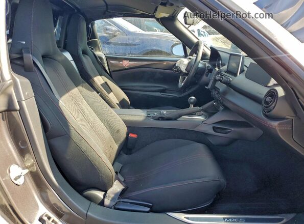 JM1NDAL72H0104154 2017 MAZDA MX-5 Gray Widok tylnych siedzeń
