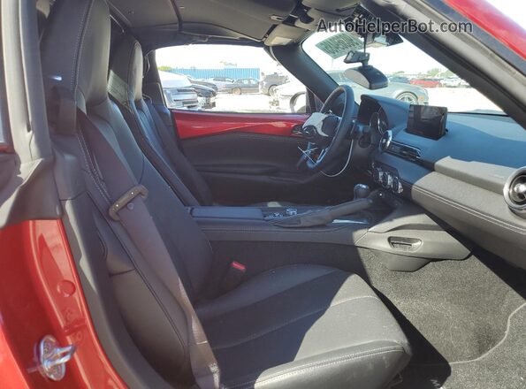 JM1NDAM70R0609707 2024 MAZDA MX-5 Red Հետևի նստատեղերի տեսք
