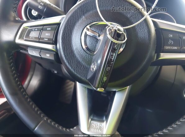 JM1NDAM72L0410973 2020 MAZDA MX-5 MIATA RF Красный Вид панели приборов