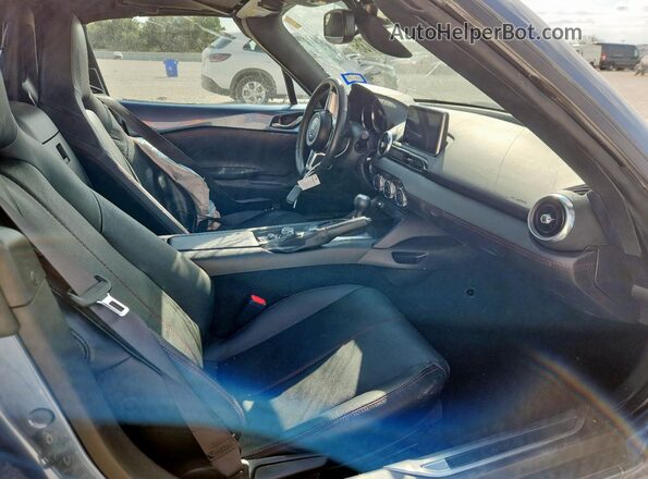 JM1NDAM76H0107069 2017 MAZDA MX-5 Blue Front interior view