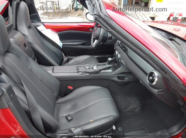 JM1NDAM7XS0653204 2025 MAZDA MX-5 MIATA RF Red VIN კოდის სტიკერის ხედი