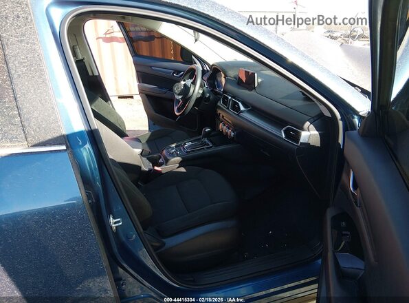 JM3KFBBL5H0184199 2017 MAZDA CX-5 Синий Вид салона спереди