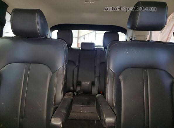 JM3KKDHA7R1125499 2024 MAZDA CX-90 Red Rear seats view