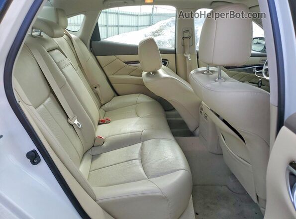 JN1BY1AP0HM740223 2017 INFINITI Q70 White 