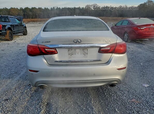 JN1BY1AP2JM181151 2018 INFINITI Q70 Silver Rear view