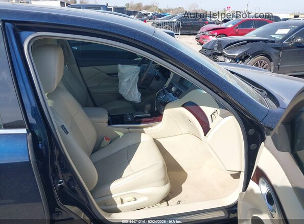 JN1BY1AP6JM180522 2018 INFINITI Q70 Blue Front interior view
