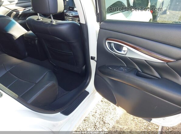 JN1BY1AP6JM180696 2018 INFINITI Q70 White Widok naklejki z numerem VIN