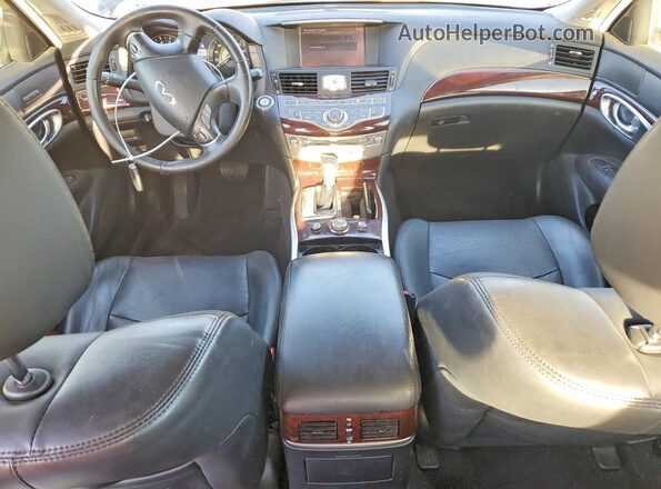 JN1BY1PR2GM720739 2016 INFINITI Q70L Black Dashboard view