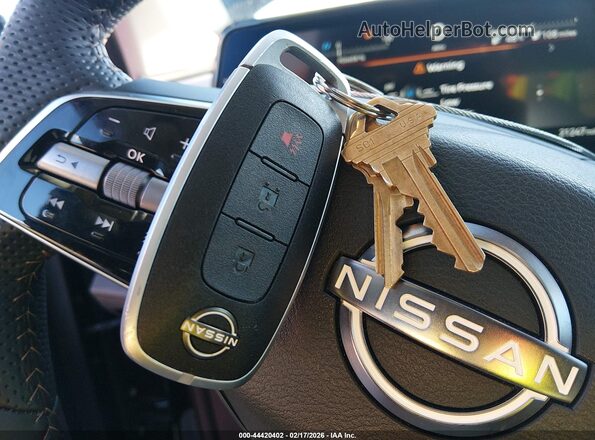 JN1DF0BB3RM732064 2024 NISSAN ARIYA Black Vista del salpicadero