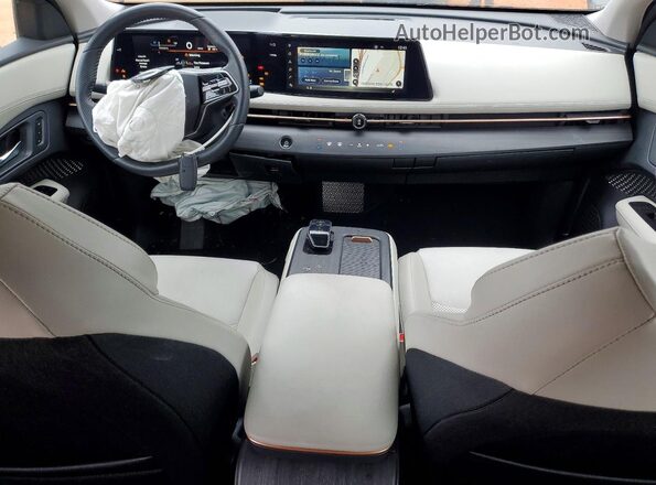 JN1DF0BB7PM701901 2023 NISSAN ARIYA Black Vista del salpicadero