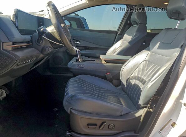 JN1DF0CD3RM736096 2024 NISSAN ARIYA White 