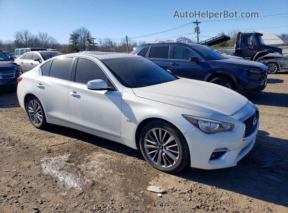JN1EV7AR7JM445751 2018 INFINITI Q50 Белый Передняя правая четверть