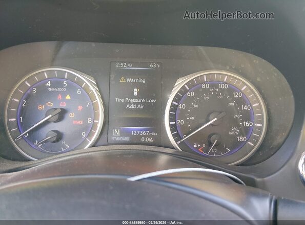 JN1EV7AR9HM838709 2017 INFINITI Q50 Silver Vista de los asientos traseros