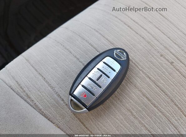 JN8AE2KP6H9167728 2017 NISSAN QUEST Gray Dashboard view
