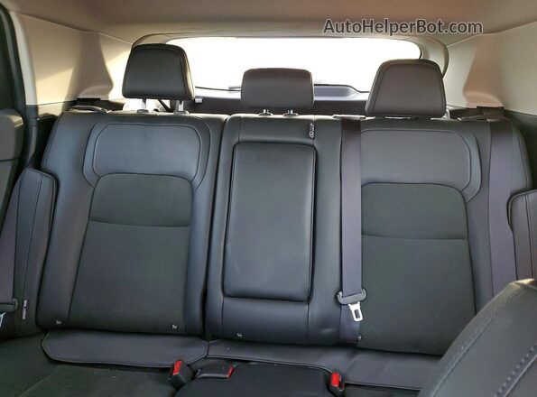 JN8AF0BE3SM464041 2025 NISSAN ARIYA White Rear seats view