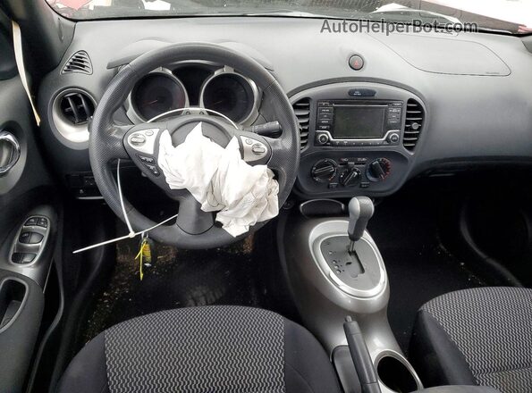 JN8AF5MR0GT600667 2016 NISSAN JUKE Красный Вид панели приборов