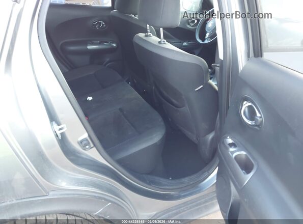 JN8AF5MR7HT703893 2017 NISSAN JUKE Gray 