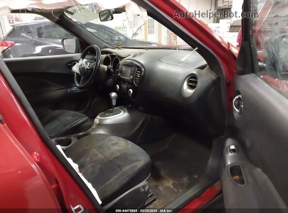 JN8AF5MV6GT650566 2016 NISSAN JUKE Красный Вид салона спереди