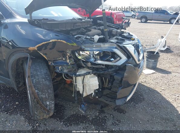 JN8AT2MT7HW144685 2017 NISSAN ROGUE Black წინა ხედი