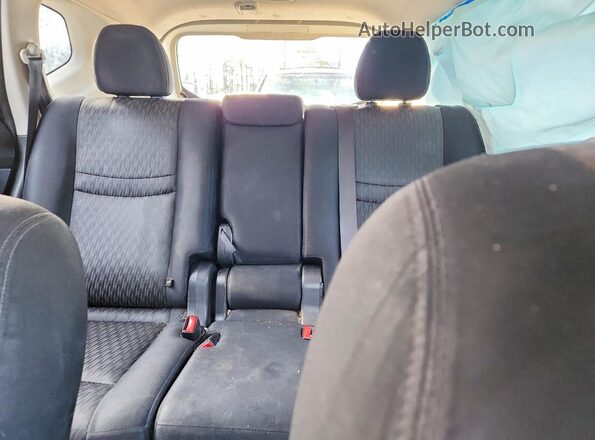 JN8AT2MV0HW256987 2017 NISSAN ROGUE Silver უკანა სავარძლების ხედი