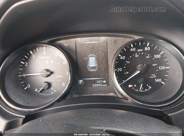 JN8AT2MV7HW254041 2017 NISSAN ROGUE Красный Вид задних сидений