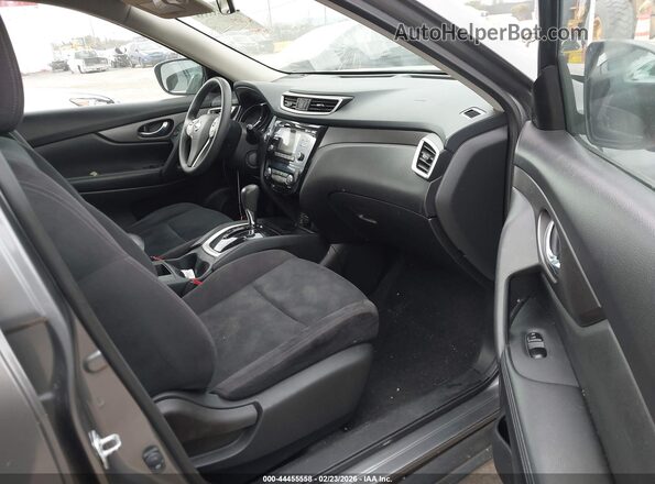 JN8AT2MV9GW132697 2016 NISSAN ROGUE Gray Front interior view