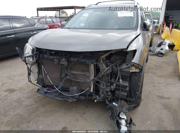 JN8AT2MV9GW132697 2016 NISSAN ROGUE Gray Front view
