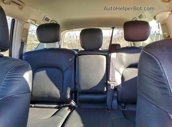 JN8AZ2AC3P9490300 2023 INFINITI QX80 Beige Вид задніх сидінь