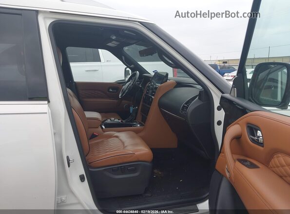 JN8AZ2BF5N9740268 2022 INFINITI QX80 Белый Вид салона спереди