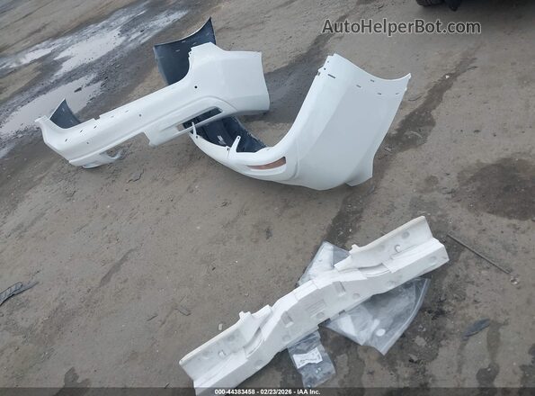 JN8AZ2NF8K9682034 2019 INFINITI QX80 White 