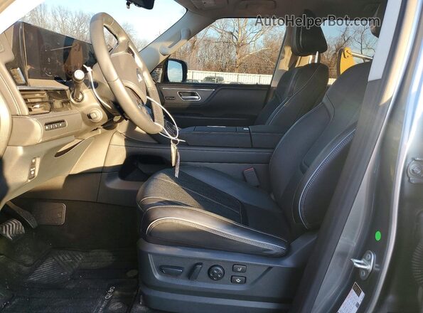 JN8AZ3DB7S9401023 2025 INFINITI QX80 Silver Vista interior delantera