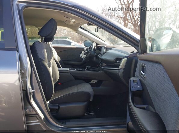 JN8BT3BA4PW437082 2023 NISSAN ROGUE Gray Вид салону спереду