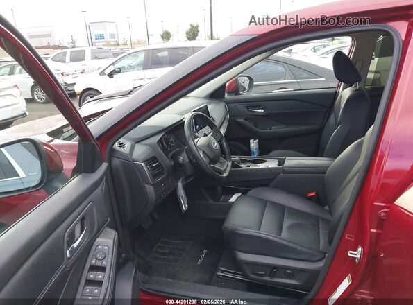 JN8BT3BA7SW343044 2025 NISSAN ROGUE Red Вид салону спереду
