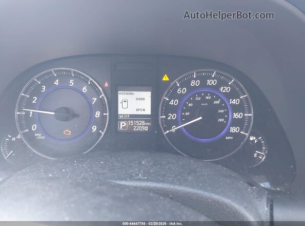 JN8CS1MW1HM414554 2017 INFINITI QX70 Gray Widok tylnych siedzeń