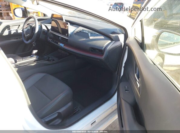 JTDACACU4R3025222 2024 TOYOTA PRIUS PRIME White Widok wnętrza z przodu