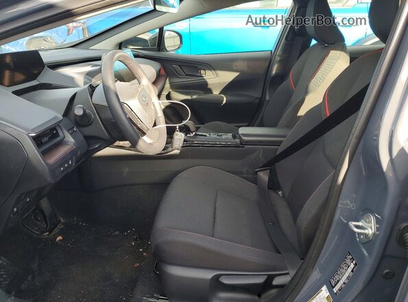 JTDACACU5S3048773 2025 TOYOTA PRIUS Gray Vista interior delantera