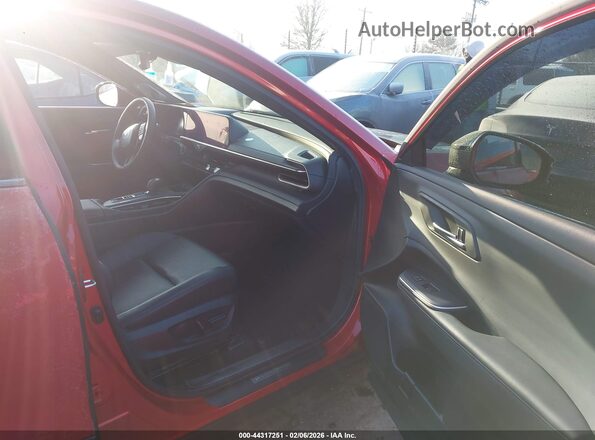 JTDAFAAF3P3001504 2023 TOYOTA CROWN Red Widok wnętrza z przodu
