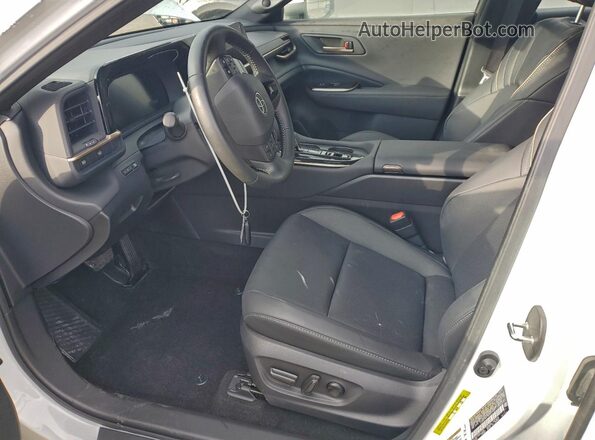 JTDAFAAF3R3007953 2024 TOYOTA CROWN White Вид салону спереду