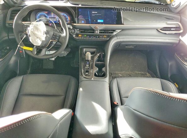 JTDAFAAF7S3012739 2025 TOYOTA CROWN Silver Vista del salpicadero