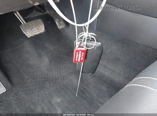 JTDBCMFE4R3042872 2024 TOYOTA LL Blue Вид панелі приладів