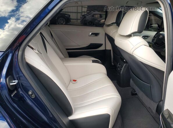 JTDBVRBD2KA006927 2019 TOYOTA MIRAI Blue Հետևի նստատեղերի տեսք