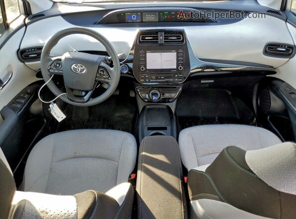 JTDKAMFU4M3141889 2021 TOYOTA PRIUS Silver Вид панелі приладів