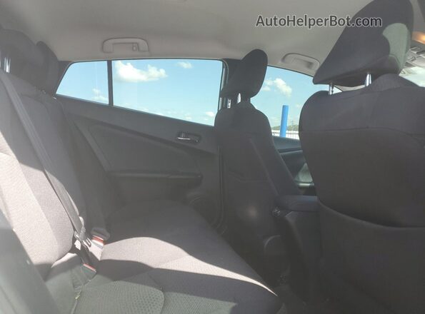 JTDKAMFU4M3152729 2021 TOYOTA PRIUS Silver Widok tylnych siedzeń
