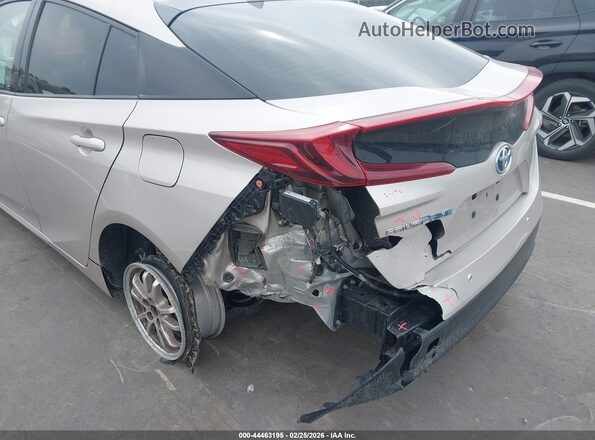 JTDKARFP0H3001772 2017 TOYOTA PRIUS PRIME Silver Front view