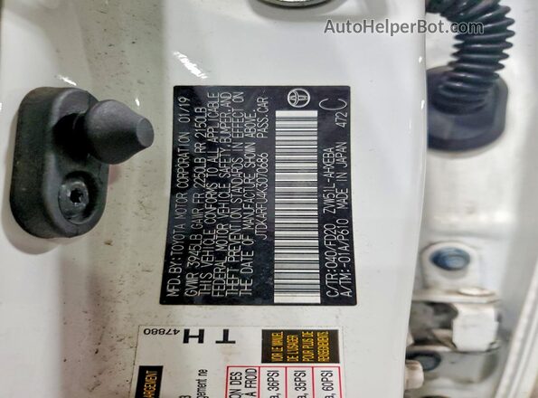 JTDKARFU4K3070686 2019 TOYOTA PRIUS White Widok naklejki z numerem VIN