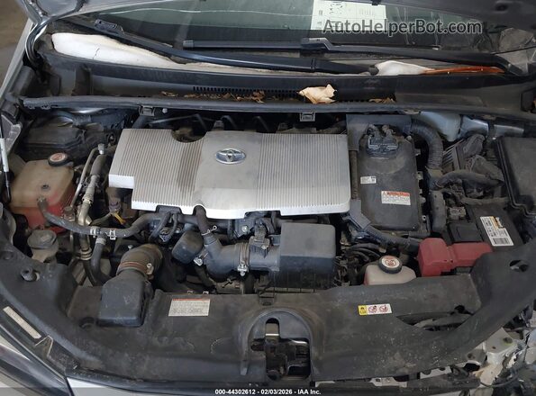 JTDL9RFUXK3002762 2019 TOYOTA LE Silver 