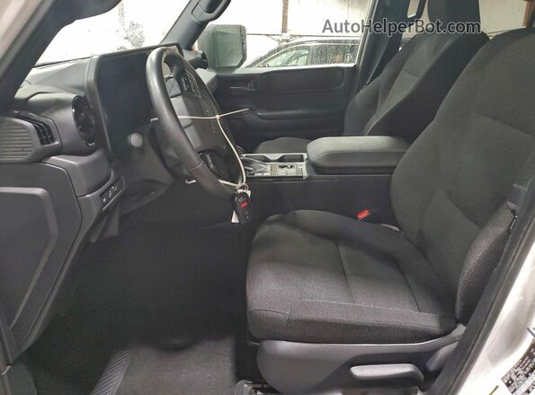 JTEABFAJ8RK011608 2024 TOYOTA LAND White წინა სალონის ხედი