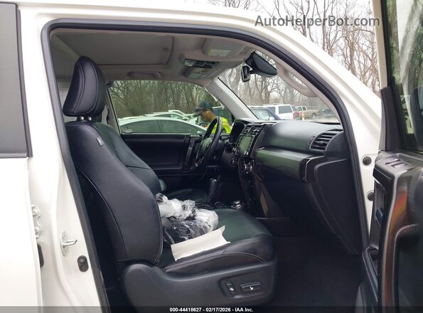 JTEJU5JRXM5961681 2021 TOYOTA 4RUNNER White Սալոնի դիմացի տեսք