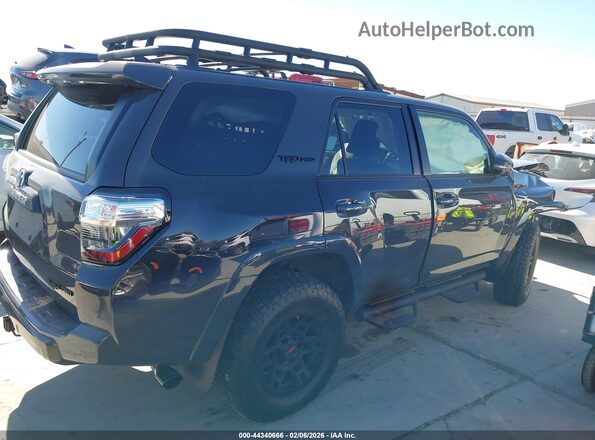 JTELU5JRXR6248144 2024 TOYOTA 4RUNNER Gray ხელსაწყოთა პანელის ხედი